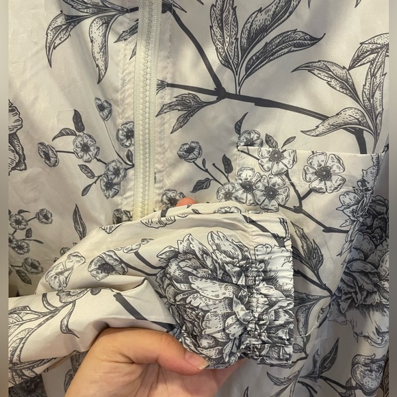 flower print windbreaker - Picture 5 of 6